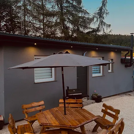 Semesterbostad Domek Nad Rzeka *